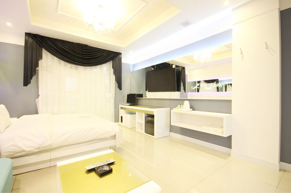 Dome Hotel Gwangju Metropolitan City Exteriör bild